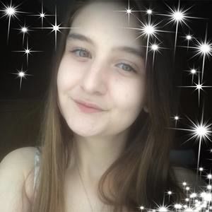 Meet your Posher, Becca